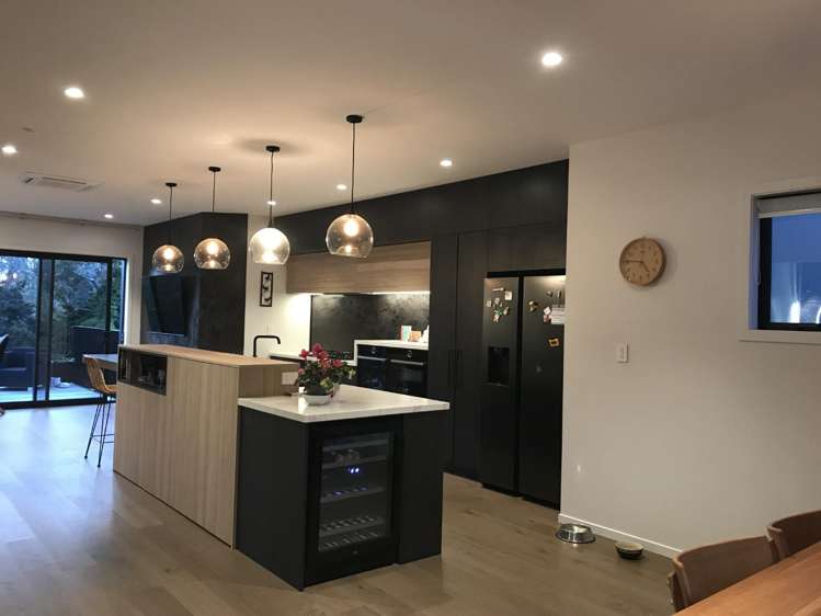 21 Lakewood Lane 11373_1