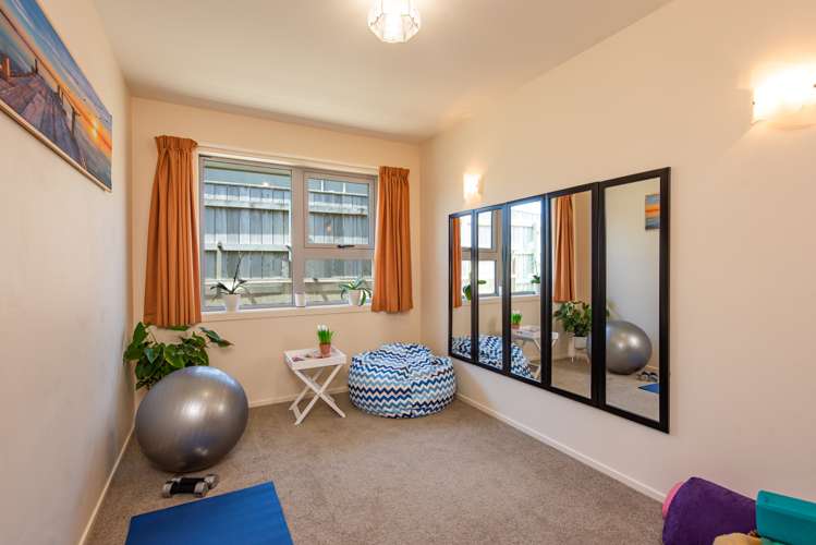6 Black Pine Road Woodridge_18
