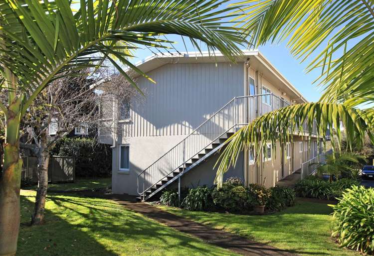 2/5 Orakei Road Remuera_10