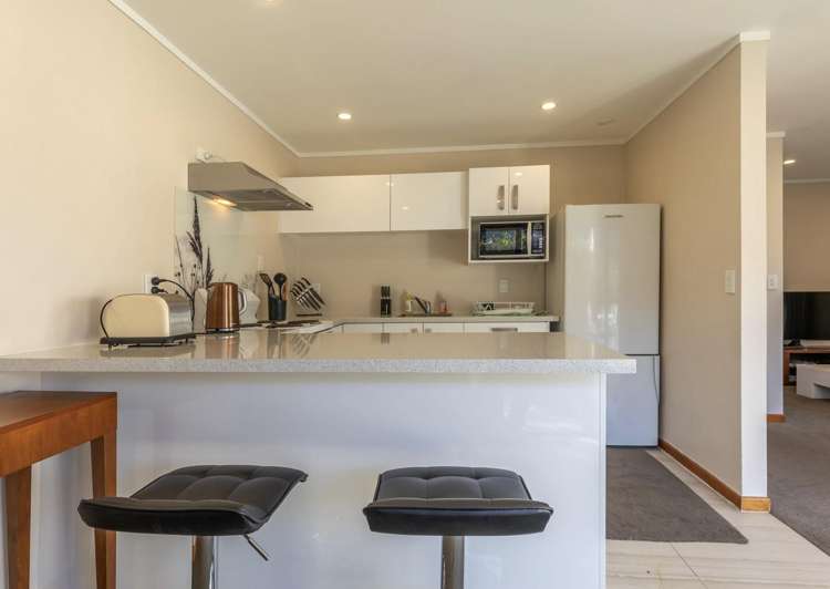 1/42 Hallenstein Street Queenstown_6