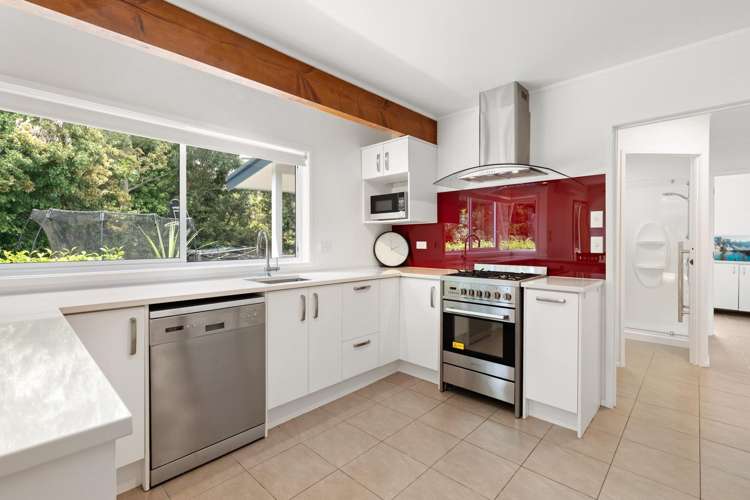 24 Sarah Todd Lane Waimauku_2