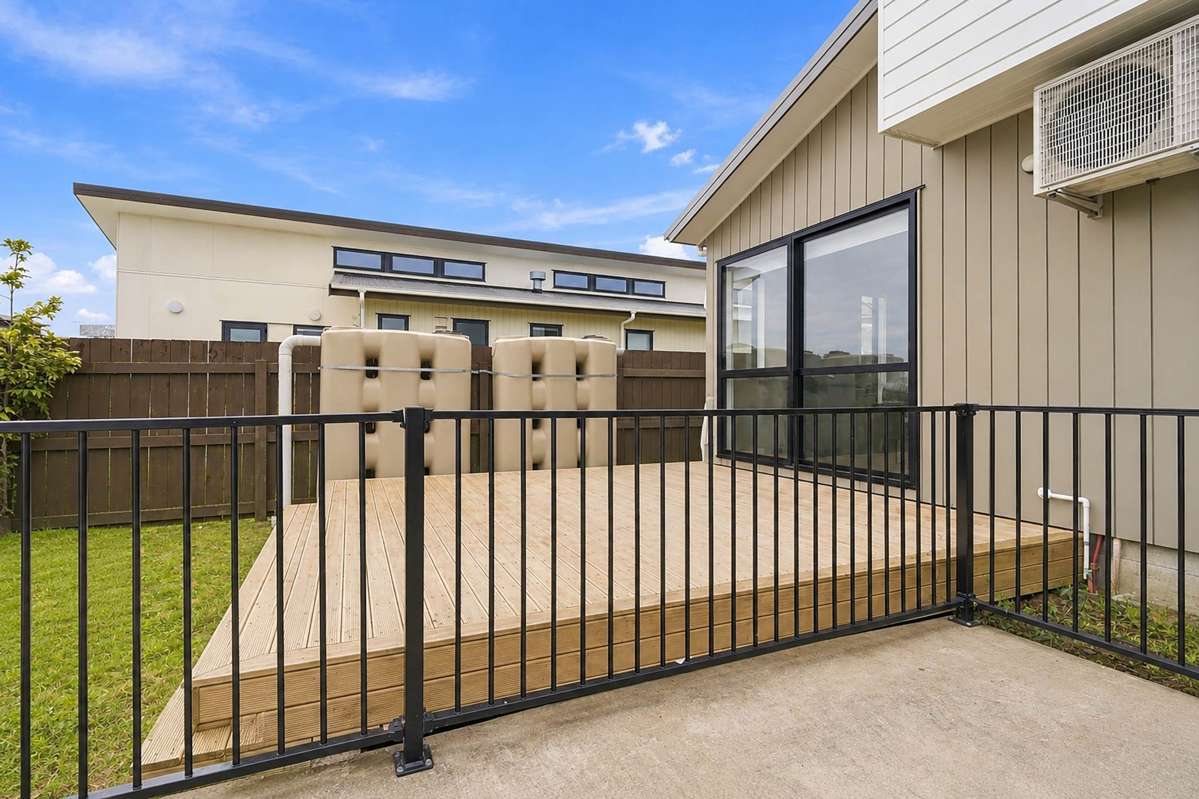 1/5 Browns Road_2