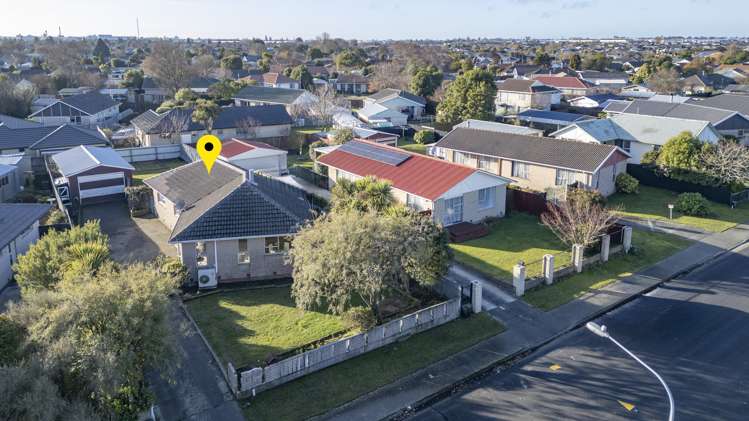 42 Oakley Crescent Hornby_12