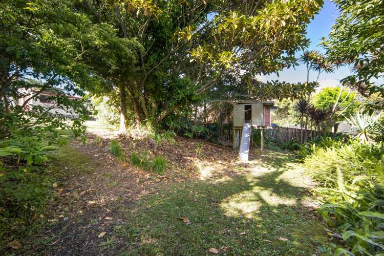 67 Golf Road New Lynn_21