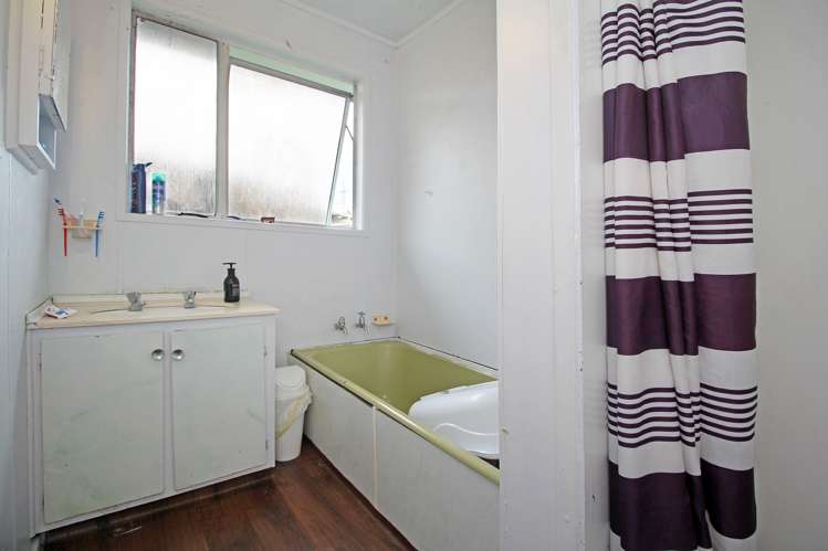 74 Sikkim Crescent Clover Park_7