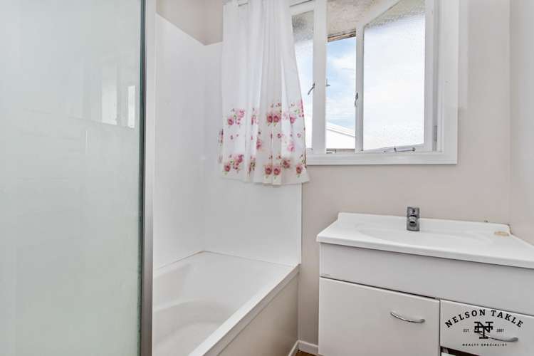 115 Beaumonts Way Manurewa_4