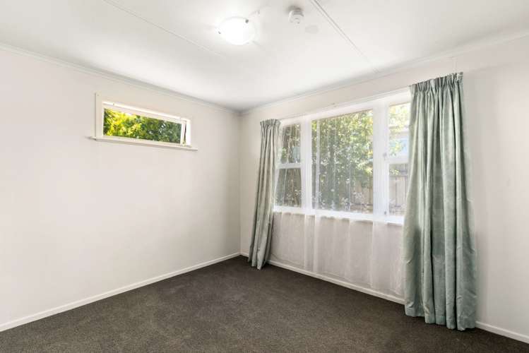 8 Waitahanui Avenue Taupo_6