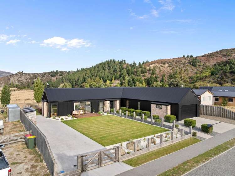 36 Cooper Crescent Luggate_19