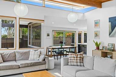 190A Hutchinson Avenue_1