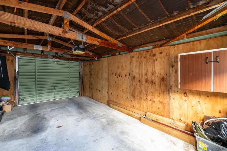 8 Deller Drive Carterton_12