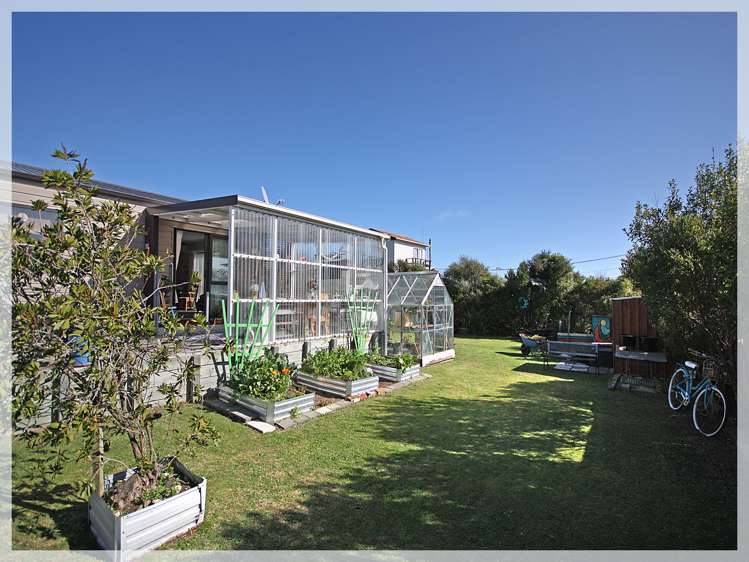 8 Huia Street Foxton Beach_7