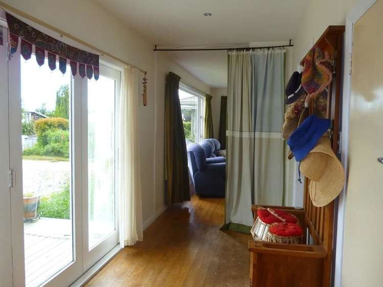 14 Edinburgh Street Takaka_1