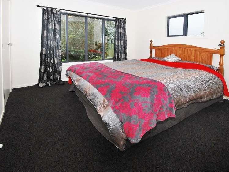 11 Farrier Grove Featherston_11