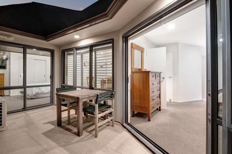 13 Joydon Place Stanmore Bay_14