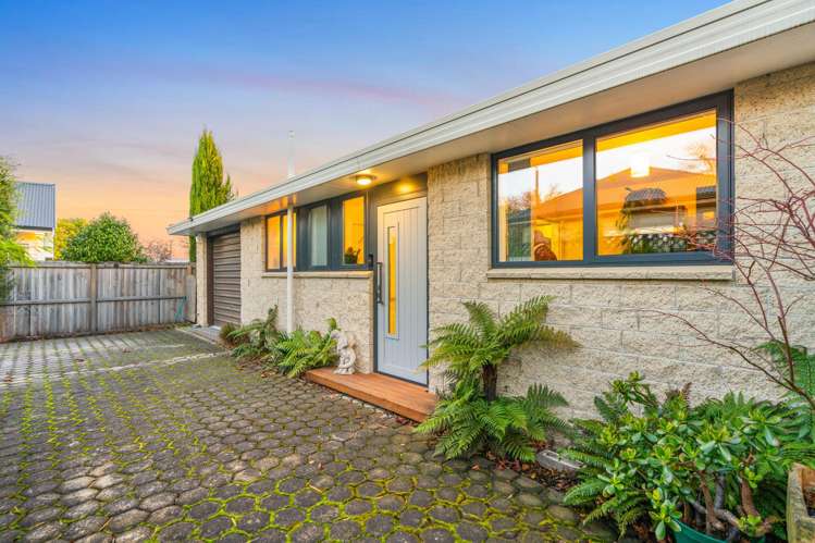 2/11 Moana Street Somerfield_11