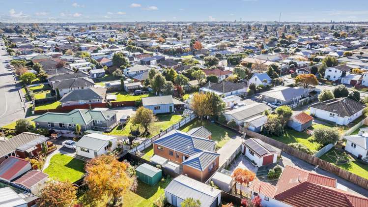 142a Springs Road Hornby_14