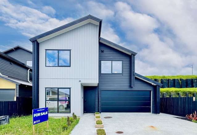 Spacious Three-Level Family Home in Warkworth ...