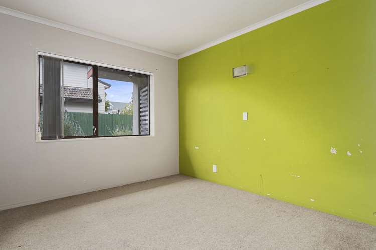 32 Heron Avenue East Matua_12