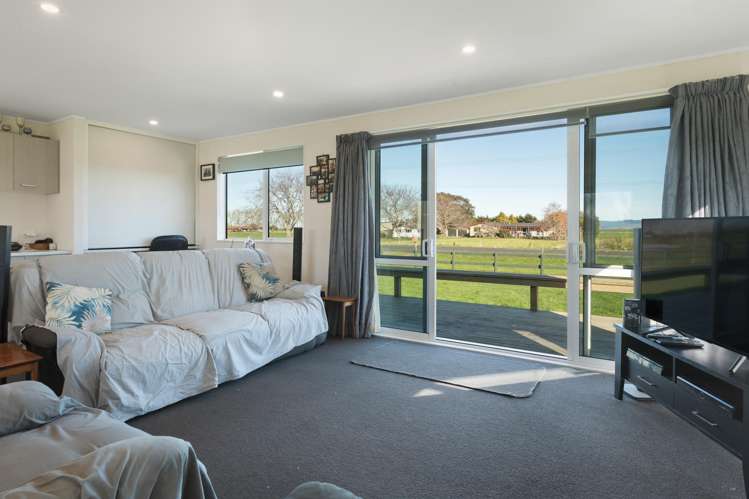 649 Wani Road Netherton_14