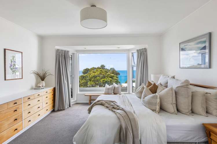 25 Whitby Crescent Mairangi Bay_12