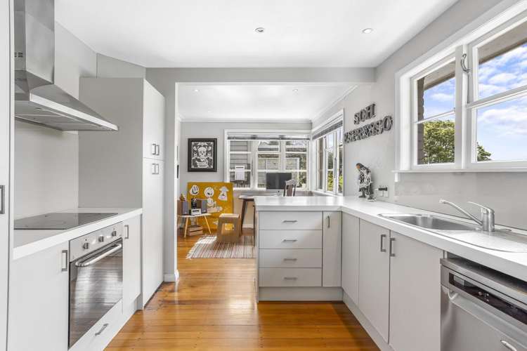 1612 Great North Road_3