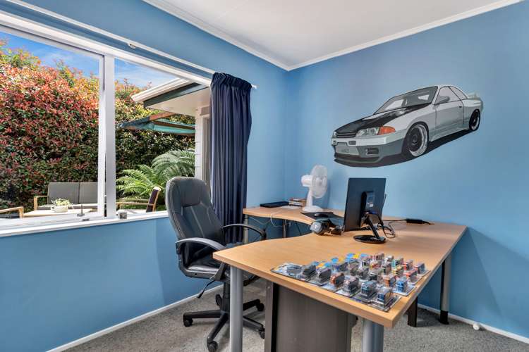 55 Charles Street Carterton_14