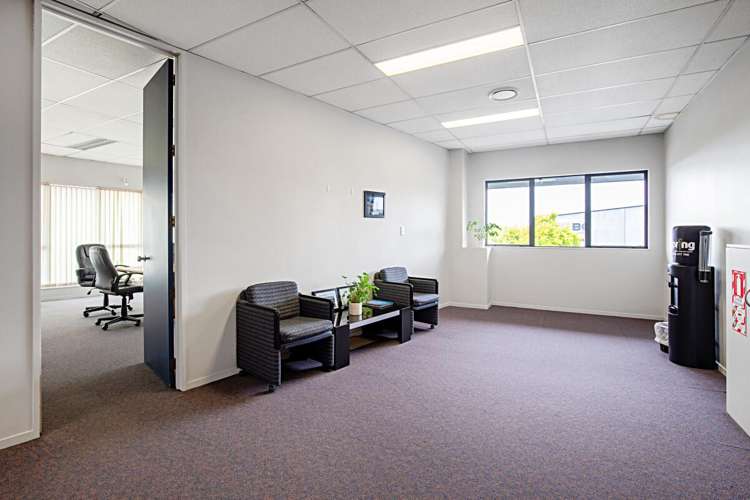 48-50 Disraeli Street Addington_12