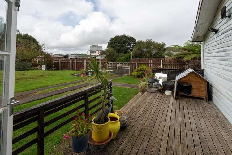 10 Sir William Hale Crescent Moerewa_12
