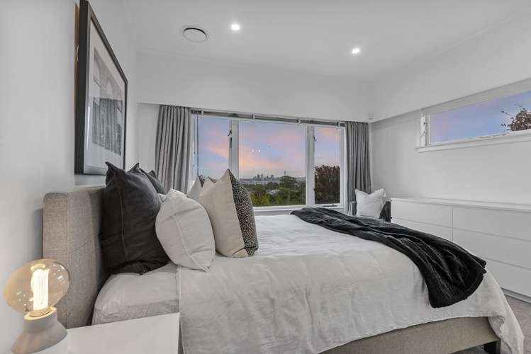 1/92 Ocean View Road Northcote_11