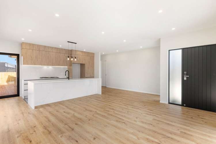 6 Paapaka Way Waiuku_8