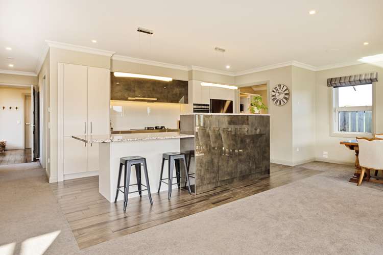 9 Barker Place Waikiwi_12