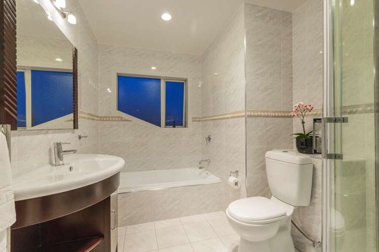 9 Beatrice Place Flat Bush_16