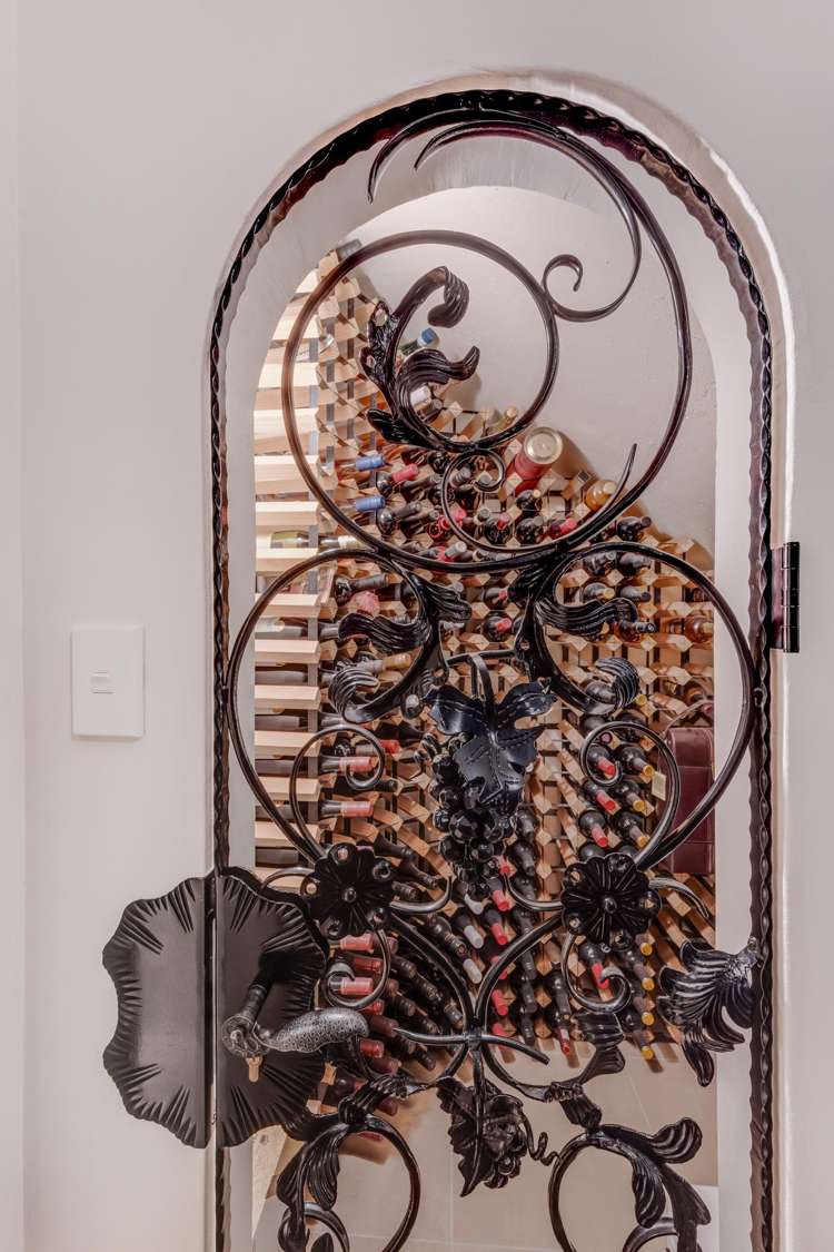 2 Glenoaks Rise Mellons Bay_44