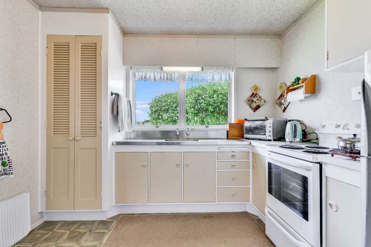 5a Leong Avenue Dinsdale_9