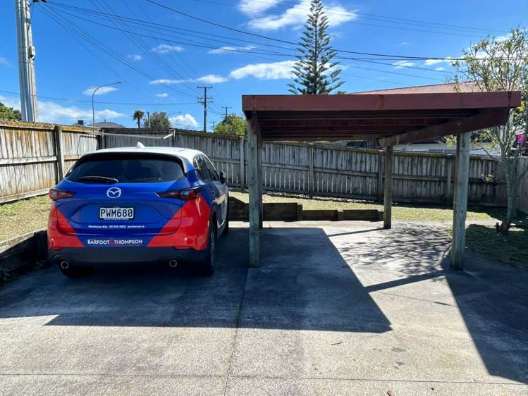 3 Barrys Road Glendene_14