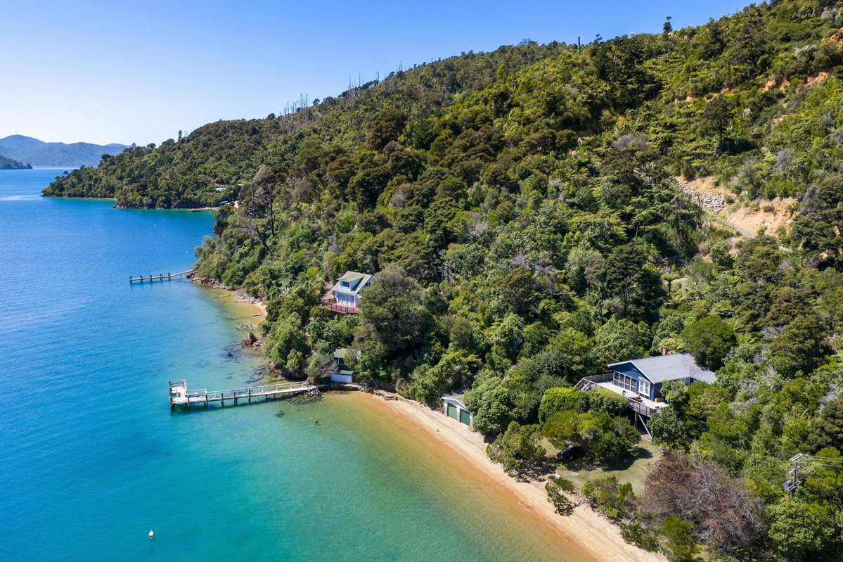 Lots 1 and 3/2787 Queen Charlotte Drive_4