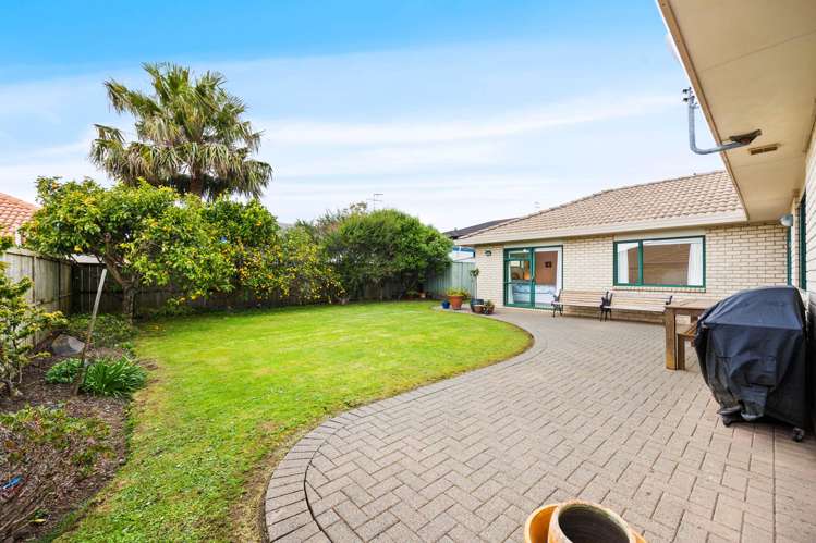 8 Amesbury Rise Henderson_27