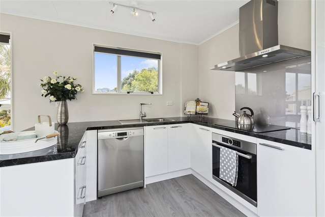 3/1 Cluny Road Plimmerton_3