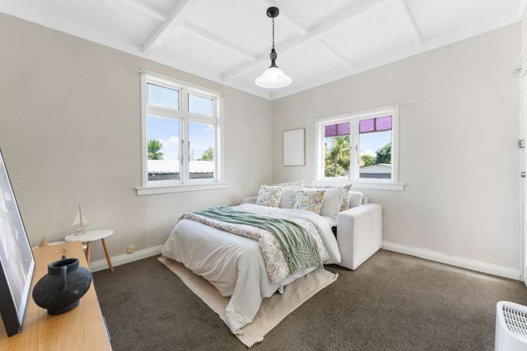 32 Hardington Street Onehunga_14