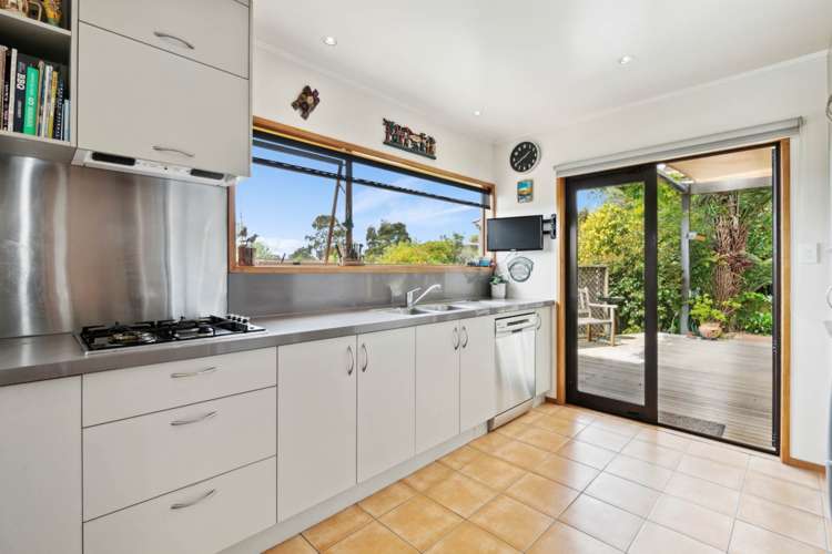 13 & 13A Nereus Place Mairangi Bay_15