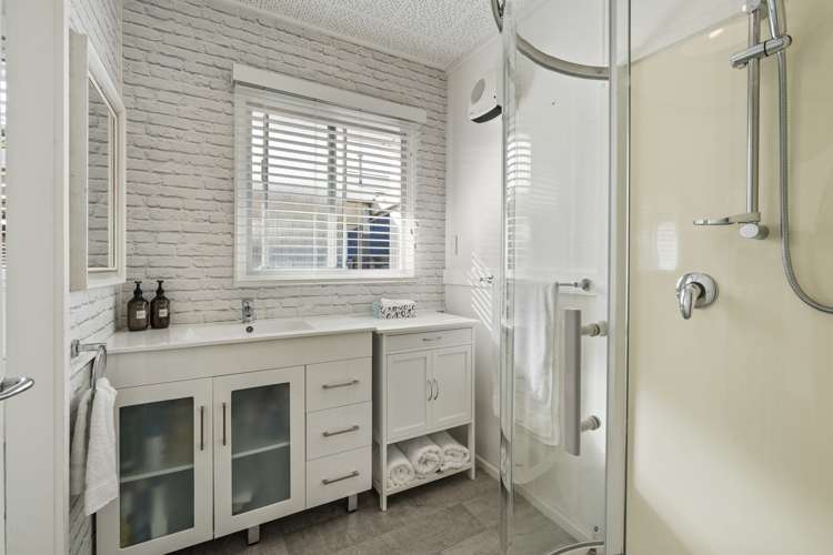 2/14 Huia Street Taupo_10