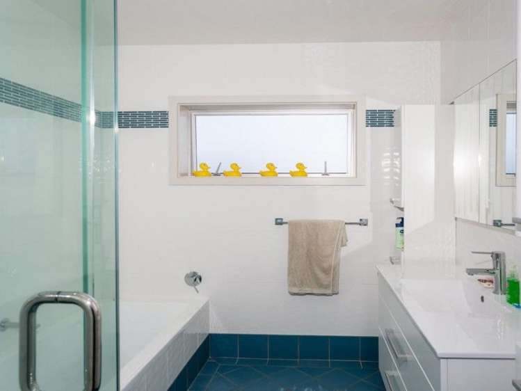 37 Taranga Road Langs Beach_8