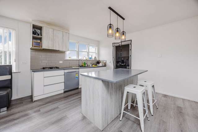 128 & 128A Wyllie Road Papatoetoe_4