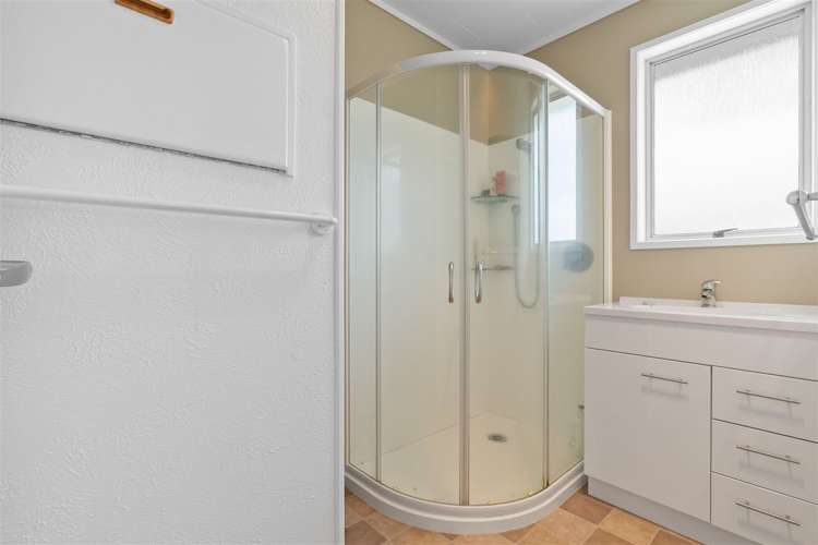 11 Astor Place Manurewa_6