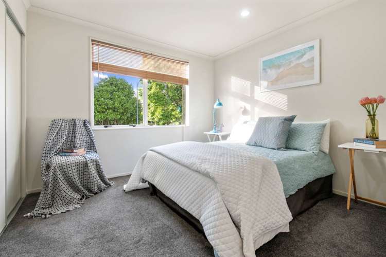 32 Bruce Pulman Drive Takanini_11