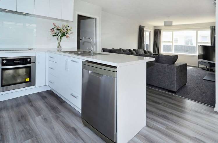 20 Royalist Avenue North New Brighton_13