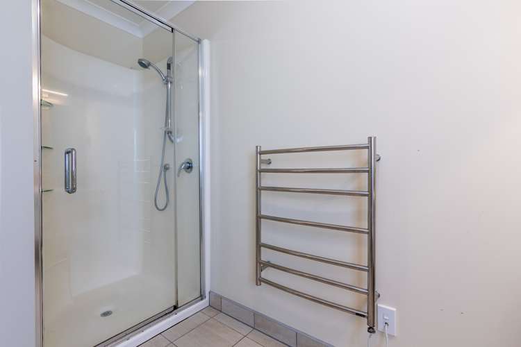 4 Fairway Oaks Drive Waikanae Beach_21