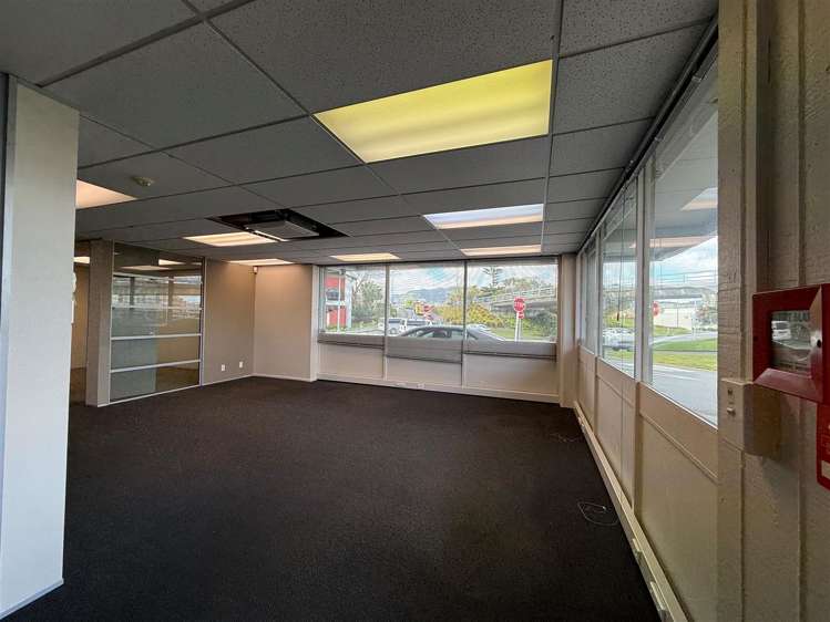 Unit E, 31 Railway Avenue Alicetown_8