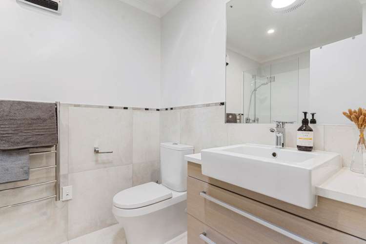 25 Haddington Drive Flat Bush_12