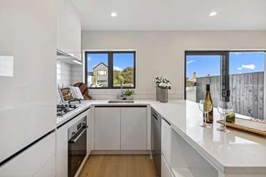 647 Te Atatu Road_4